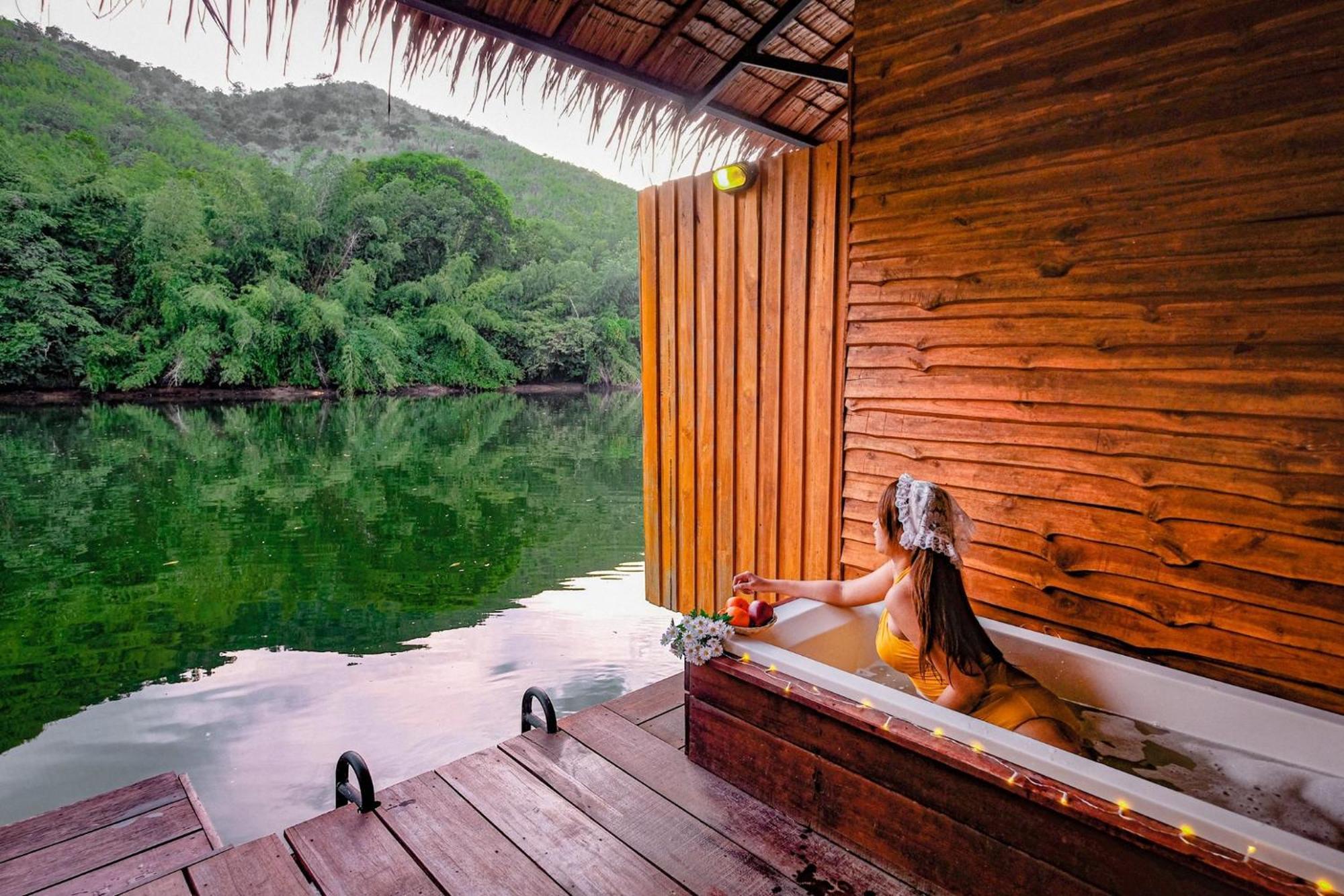 The Hub Erawan Resort 崇贞夫 外观 照片